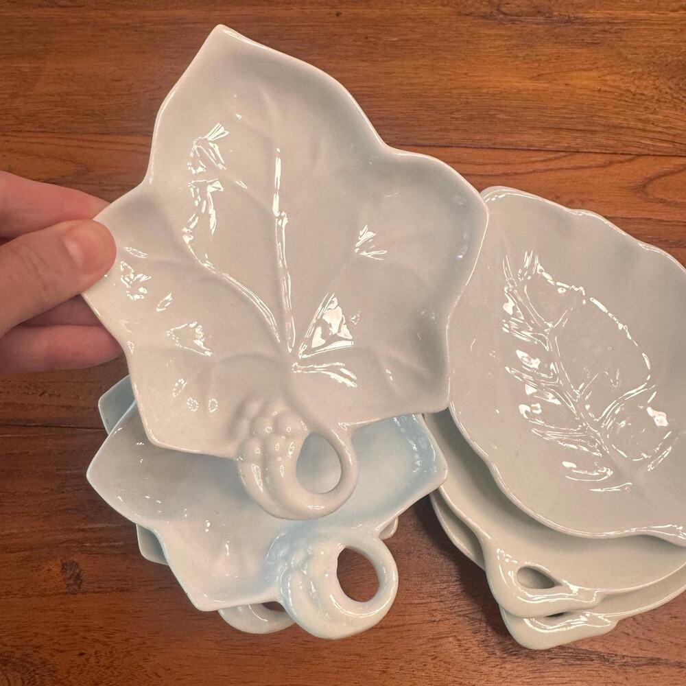 Vintage Set (6) 1987 Lillian Vernon White Embossed Porcelain Leaf Dishes